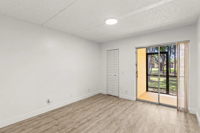 Residence photo 13