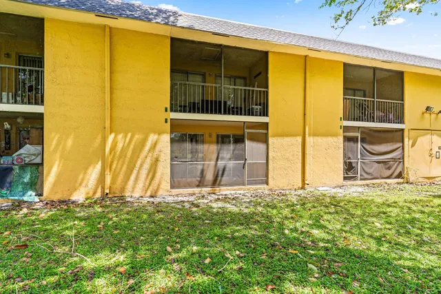 Residence photo 22
