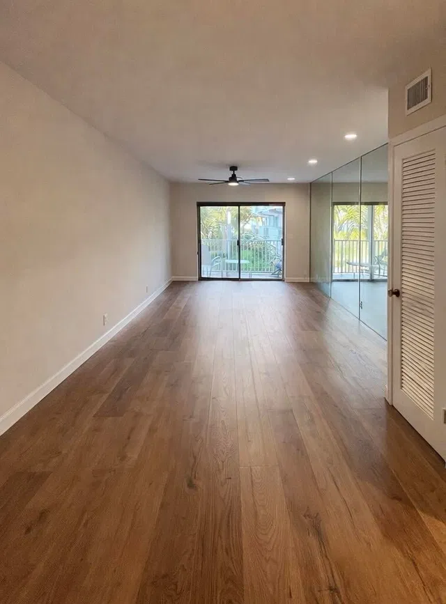 Unit 205 photo 3