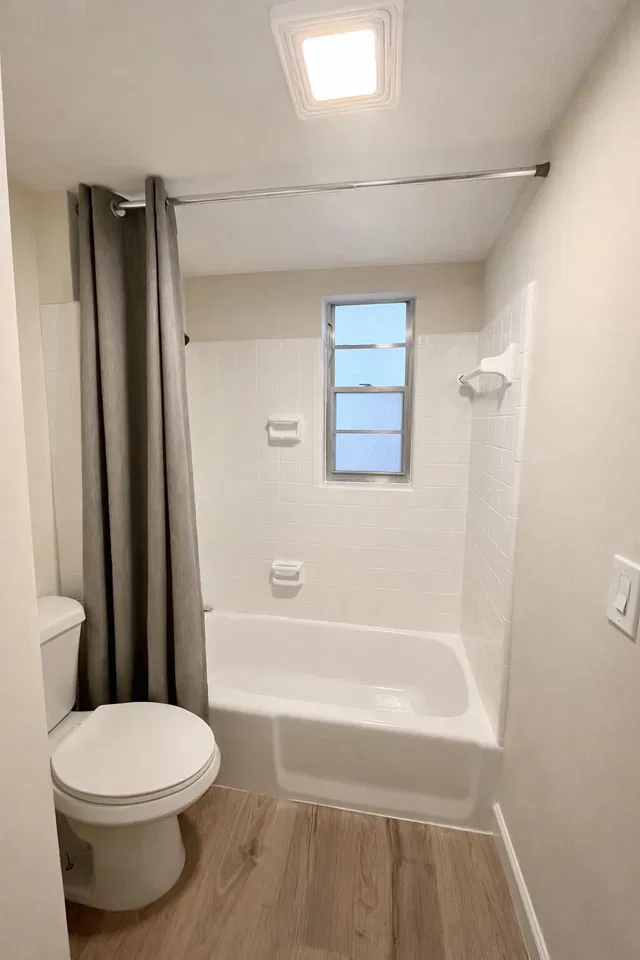 Unit 205 photo 11