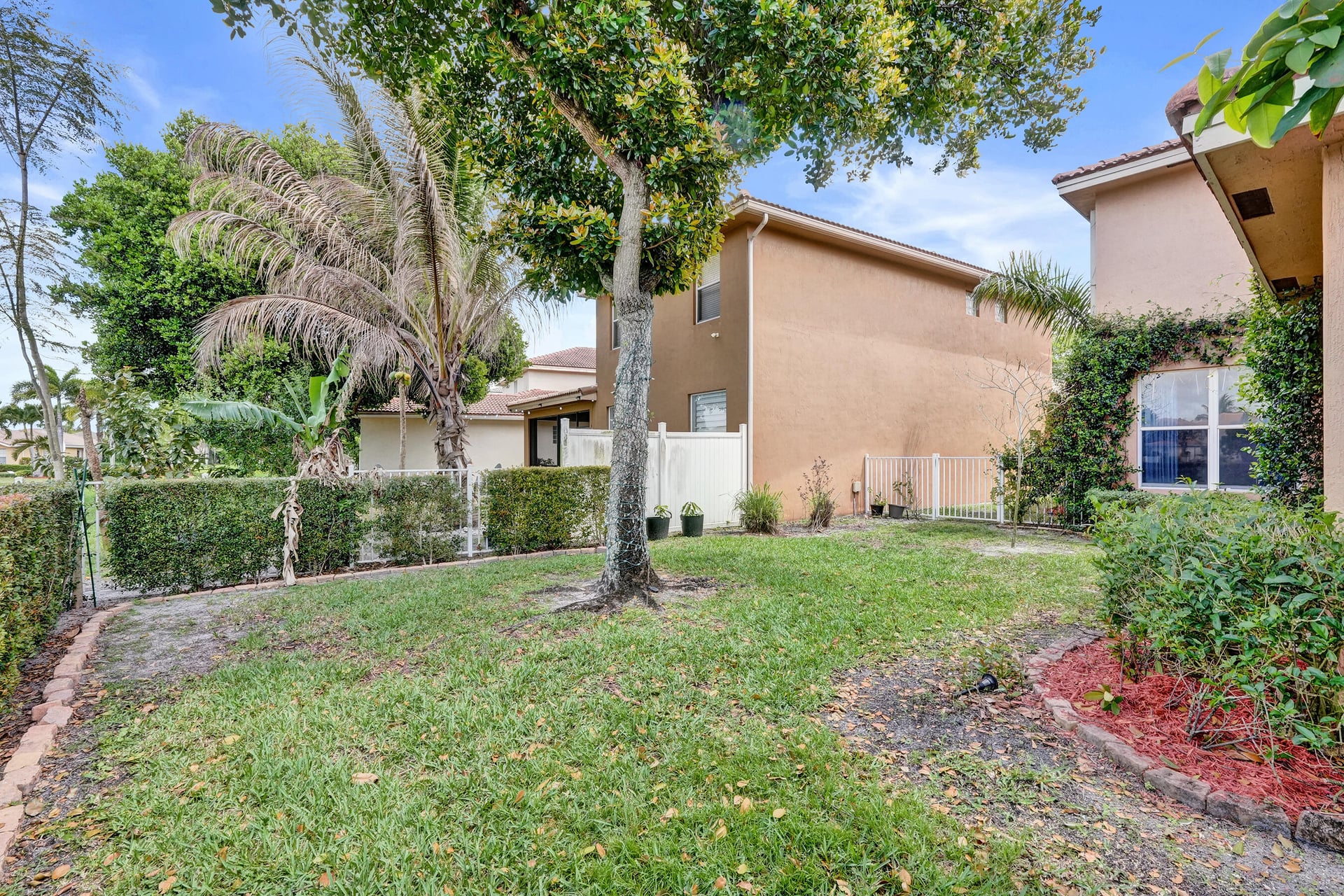 Residence photo 34