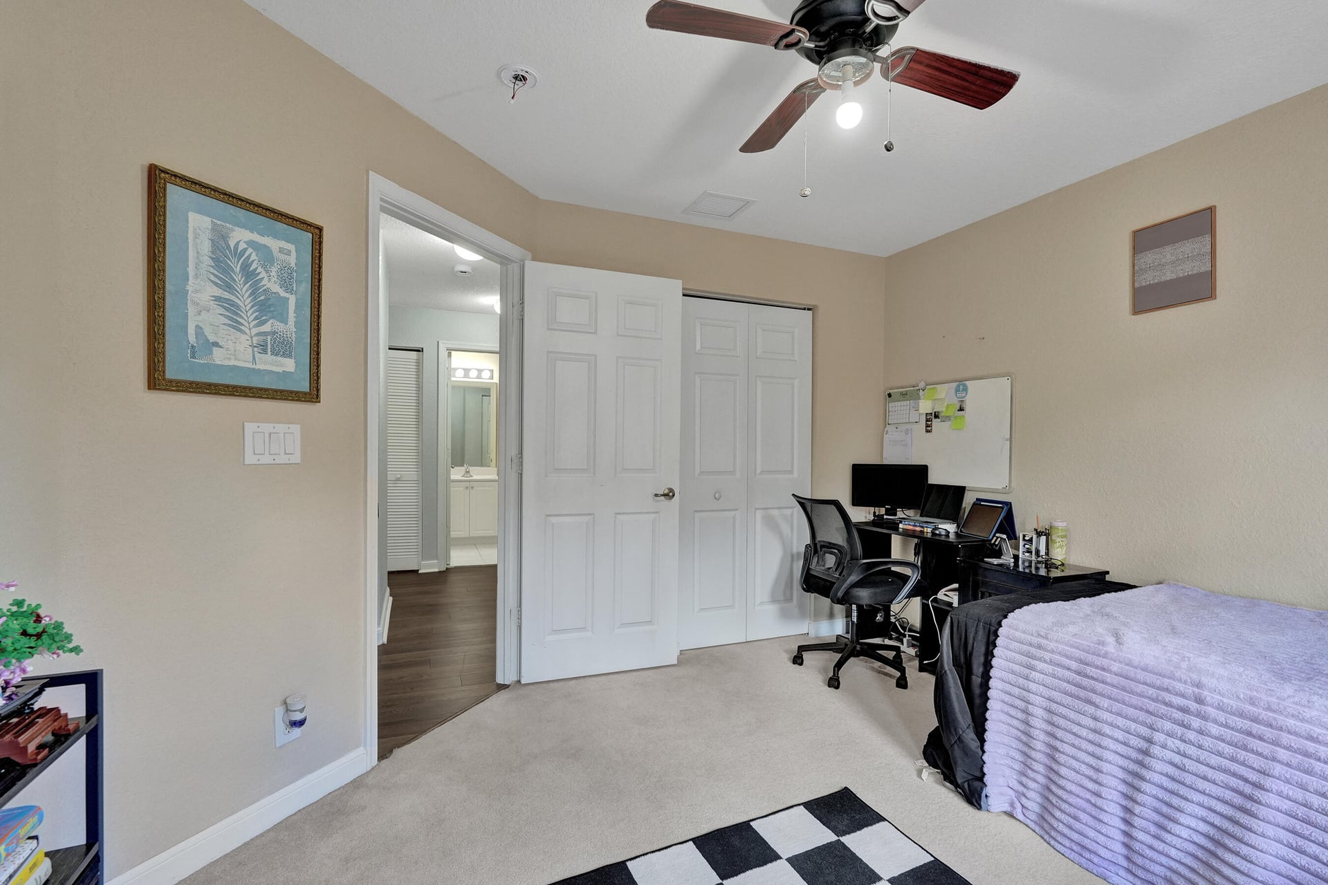 Residence photo 57