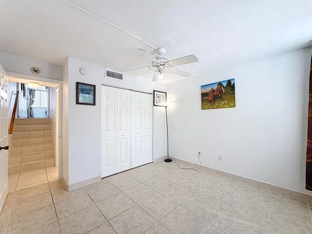Unit 1411 photo 24
