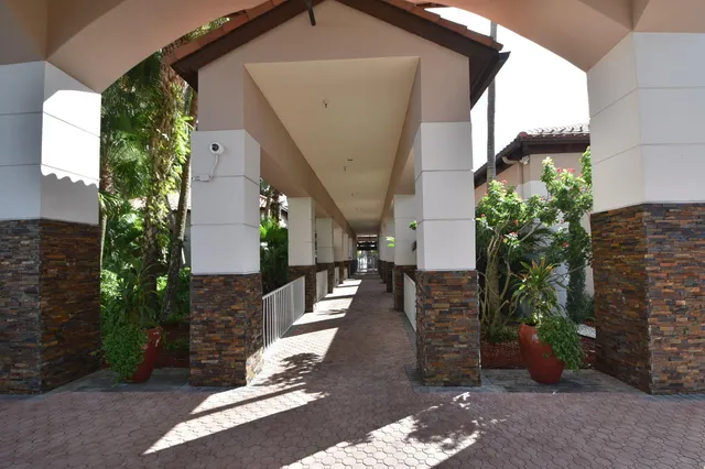  Residence photo 81