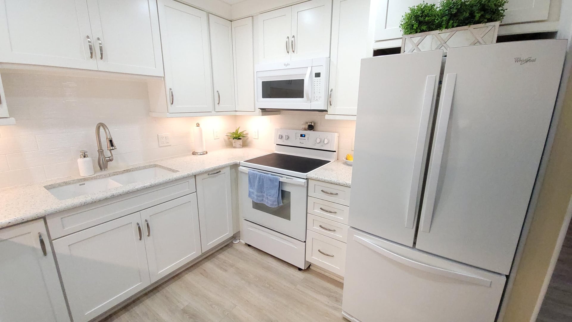 Residence photo 2