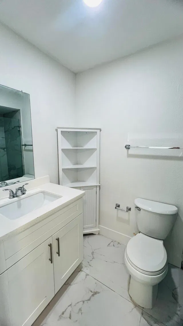 Village Square Unit 2012 photo 5