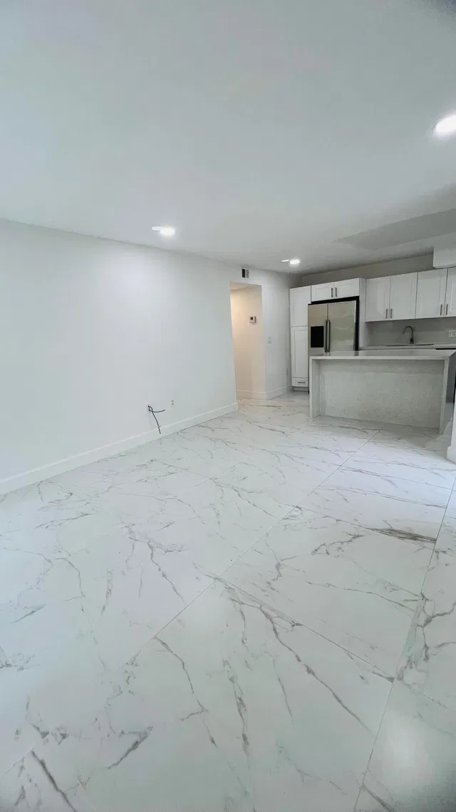 Village Square Unit 2012 photo 10
