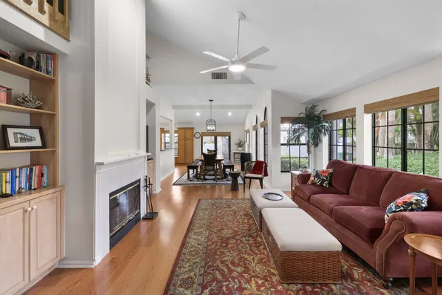Residence photo 14
