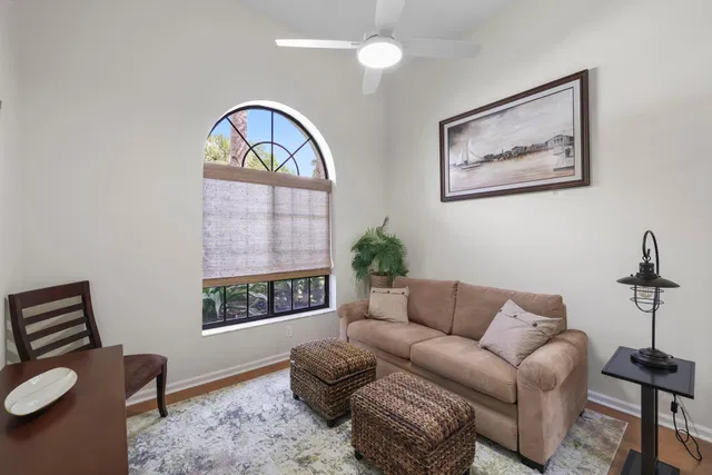 Residence photo 31