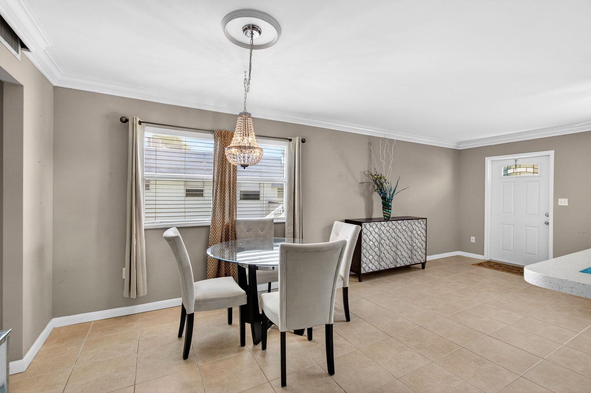 Residence photo 28