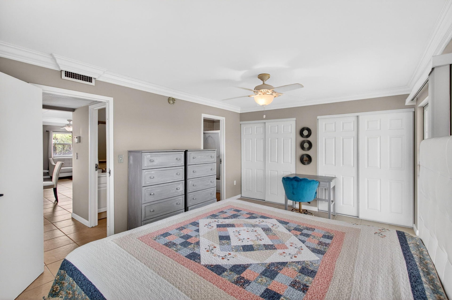 Residence photo 33