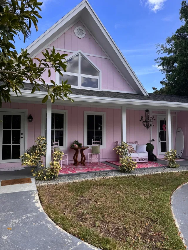 Residence photo 2