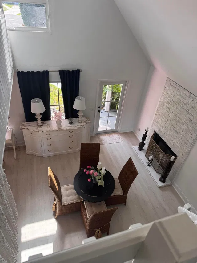Residence photo 11