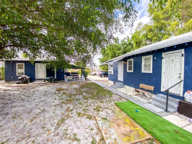 Residence photo 2
