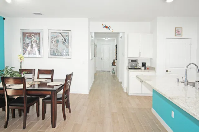 Residence photo 9