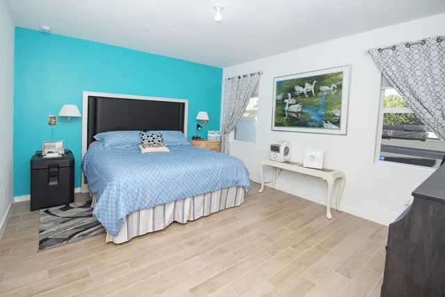 Residence photo 12