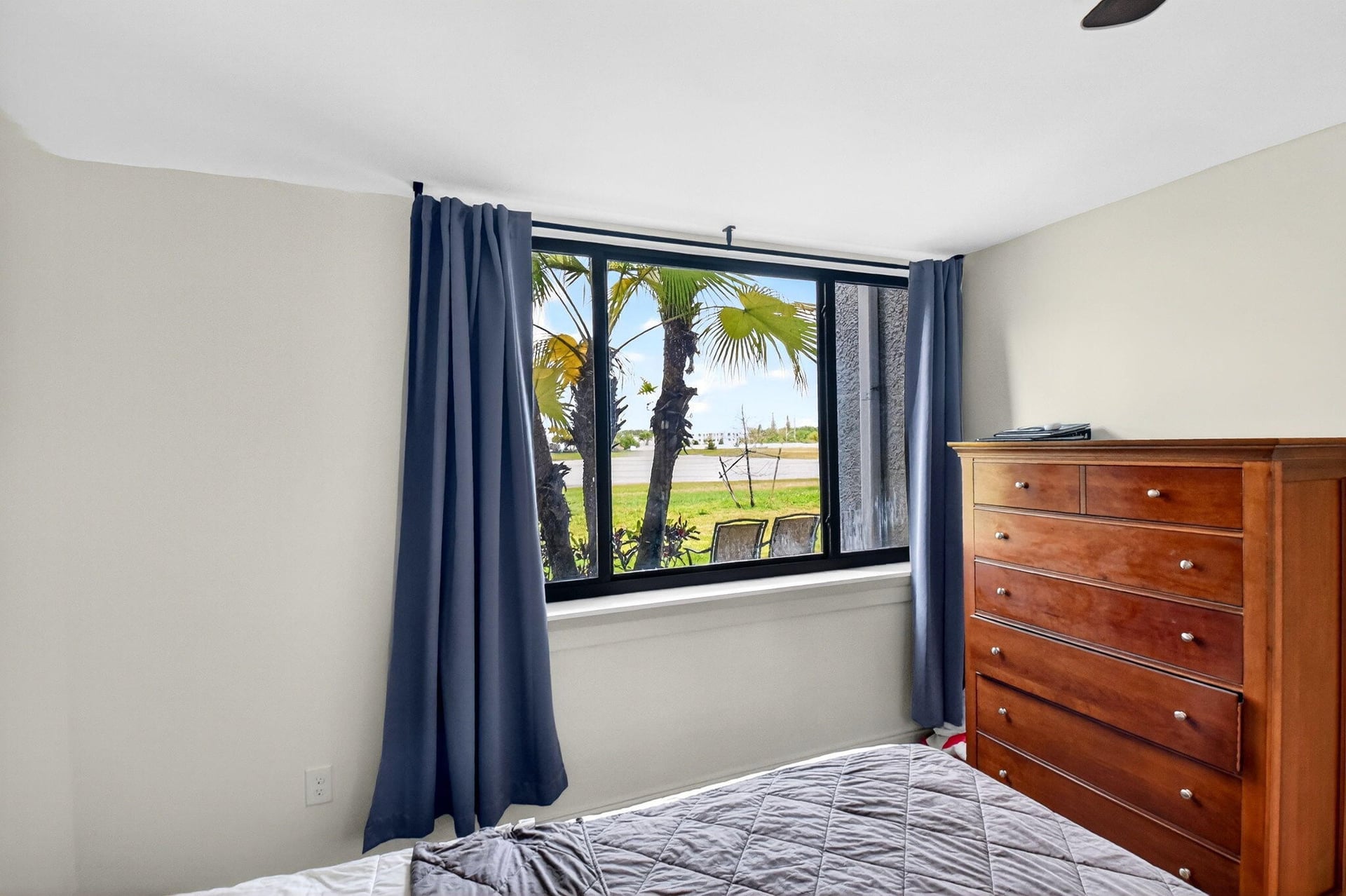Unit 103 photo 21