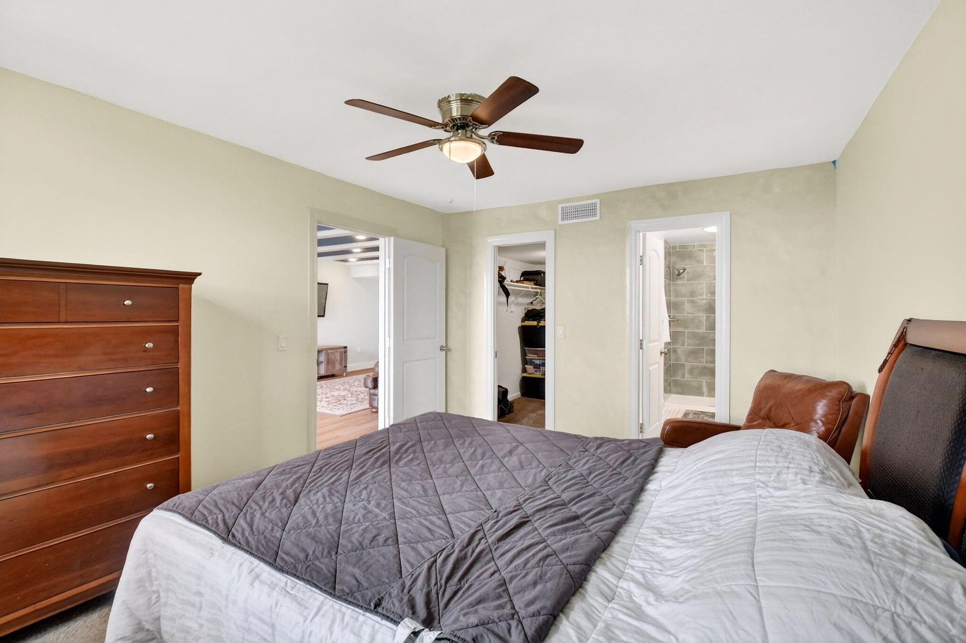 Unit 103 photo 22