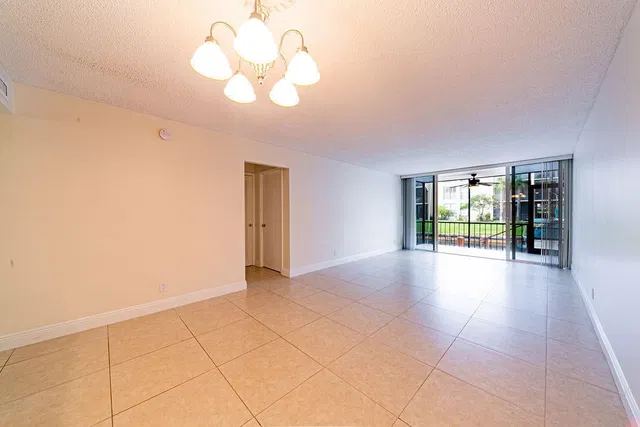 Boca Raton Unit 102 photo 9