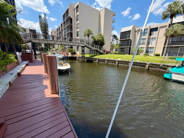 Boca Raton Unit 102 photo 23