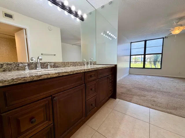 Boca Raton Unit 102 photo 12