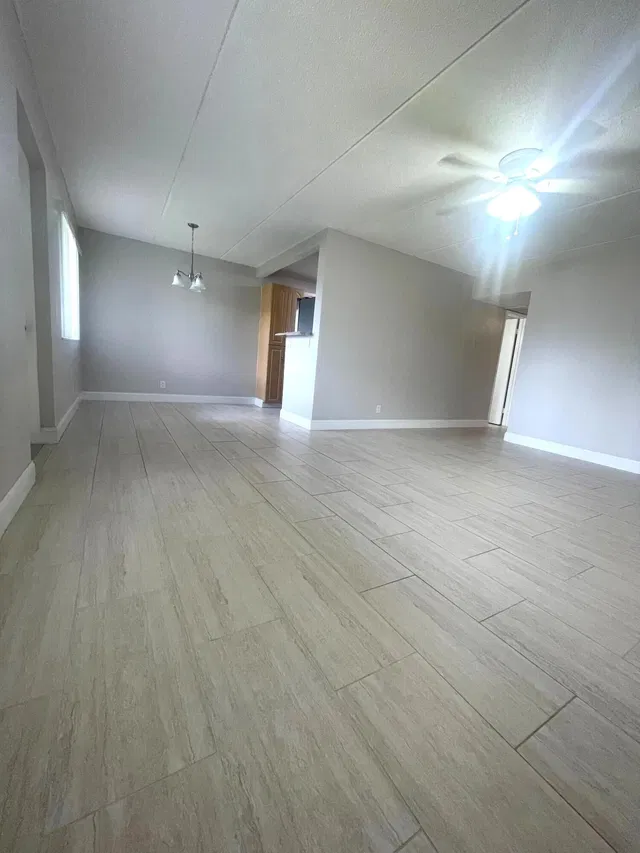 Unit 112 photo 3