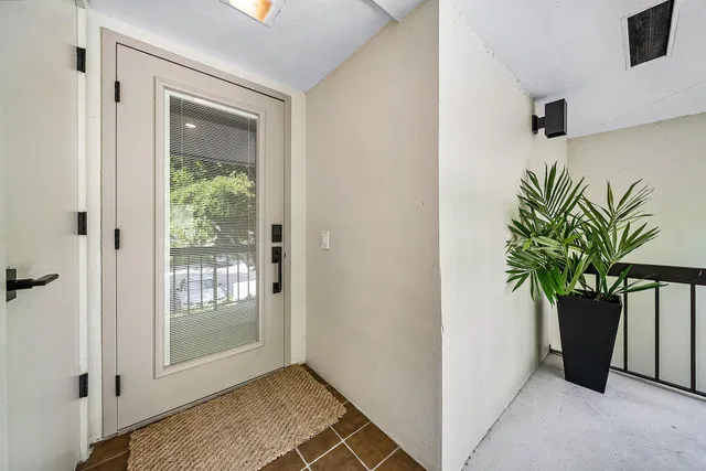Residence photo 13