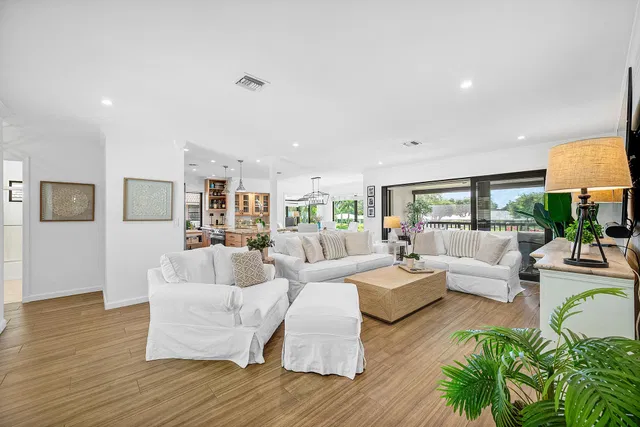 Residence photo 15