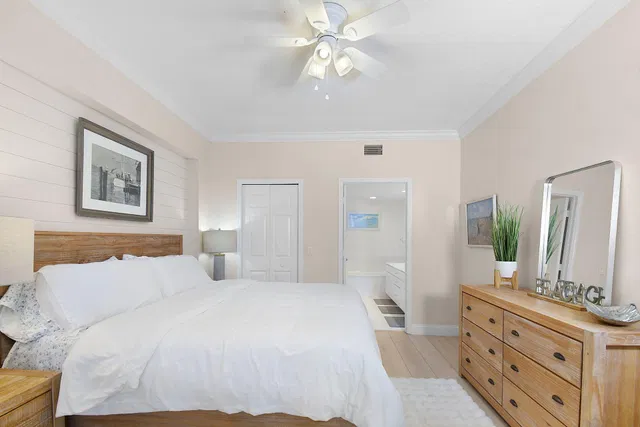 Unit 617 photo 18
