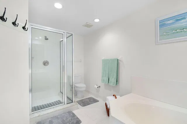 Unit 617 photo 20