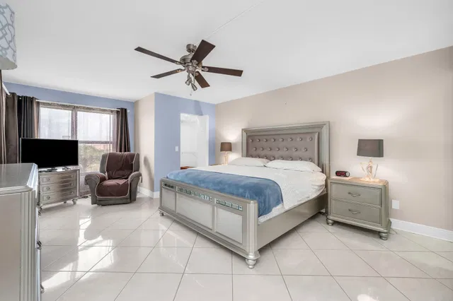  Unit 602 photo 15