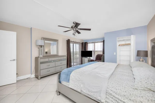  Unit 602 photo 16