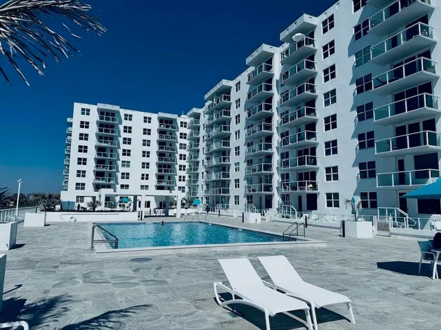 The Patrician of Palm Beach Unit 5030 photo 27