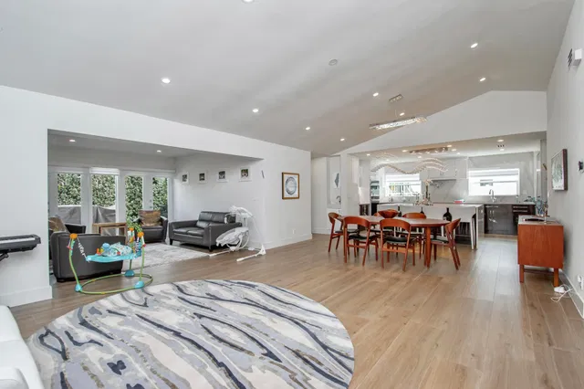 Residence photo 9