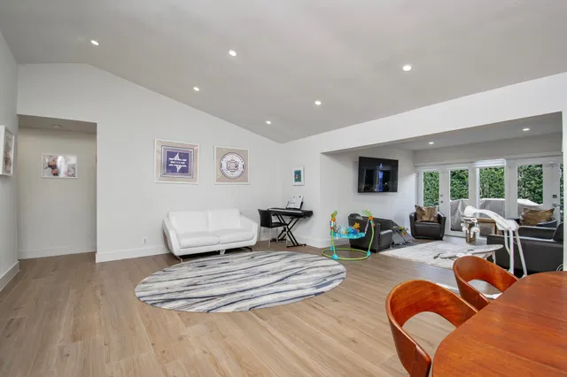 Residence photo 14