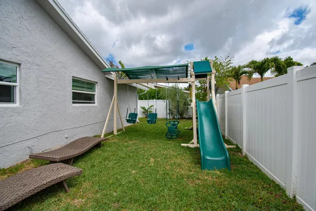 Residence photo 51