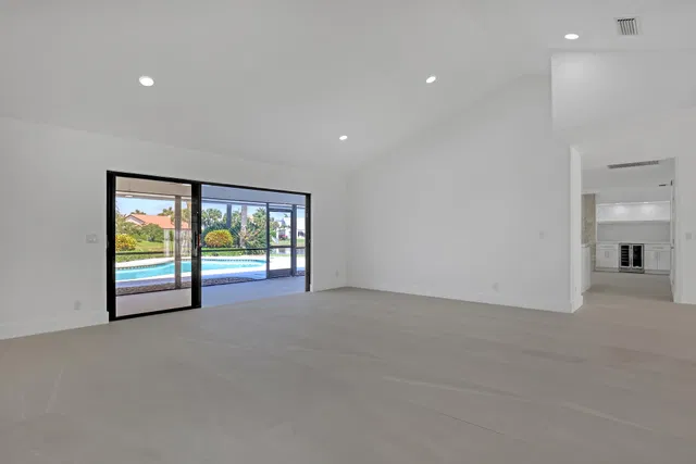 Residence photo 18