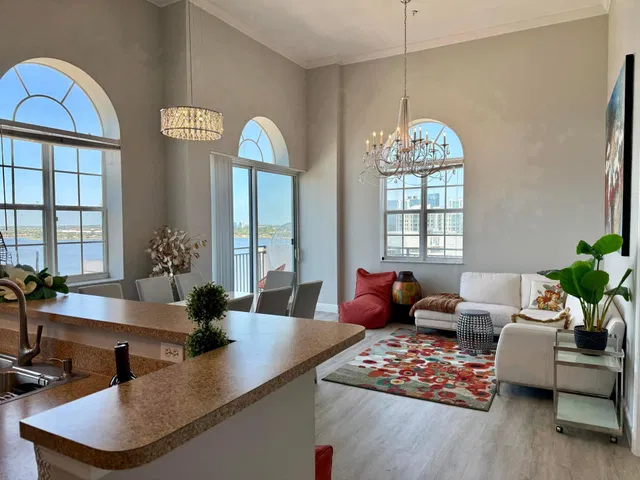 The Montecito Unit Lp01 photo 6