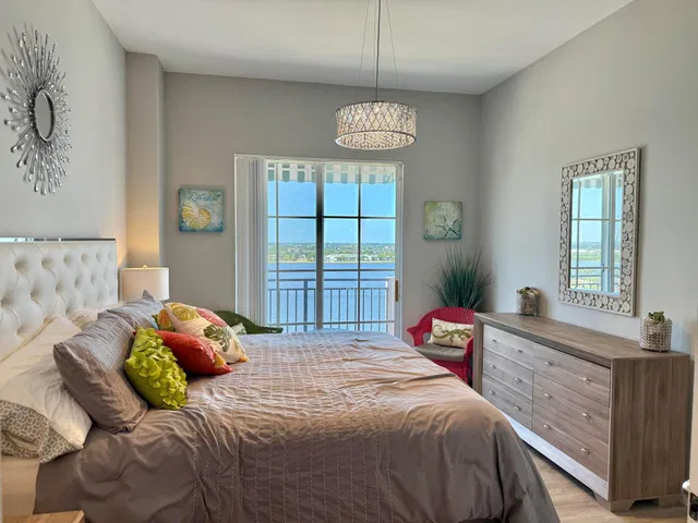 The Montecito Unit Lp01 photo 18