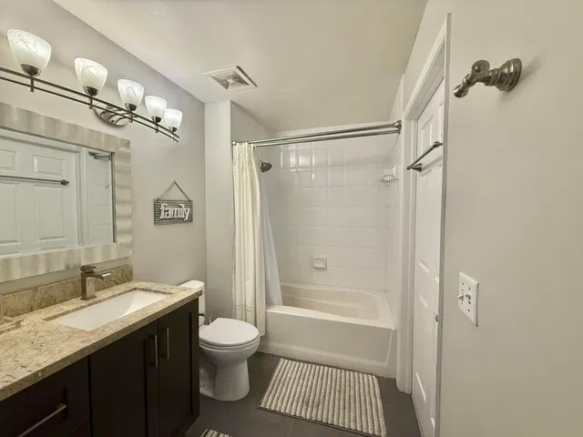The Montecito Unit Lp01 photo 23