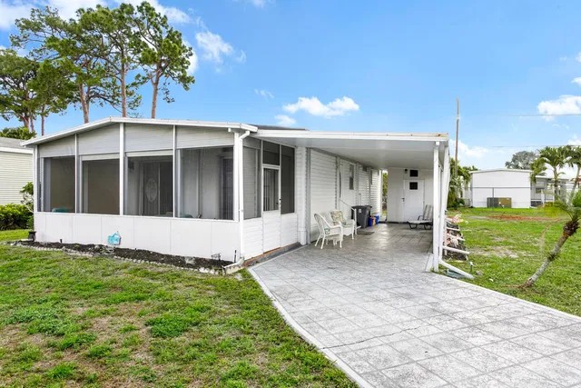  Residence photo 18