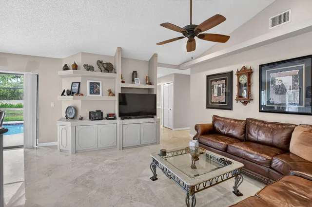 Boca Isles Residence photo 11