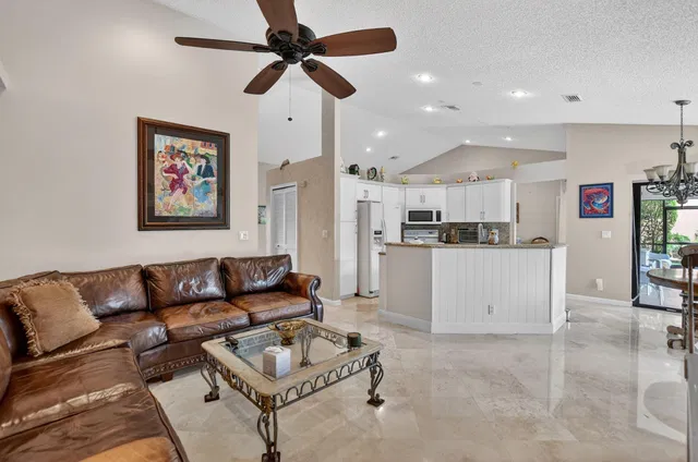 Boca Isles Residence photo 13