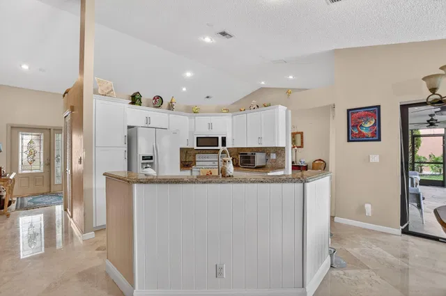 Boca Isles Residence photo 14