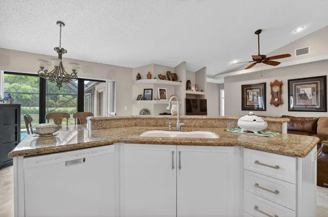 Boca Isles Residence photo 18