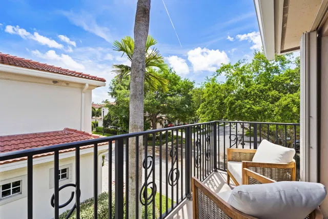 Evergrene Palm Beach Gardens Residence photo 13