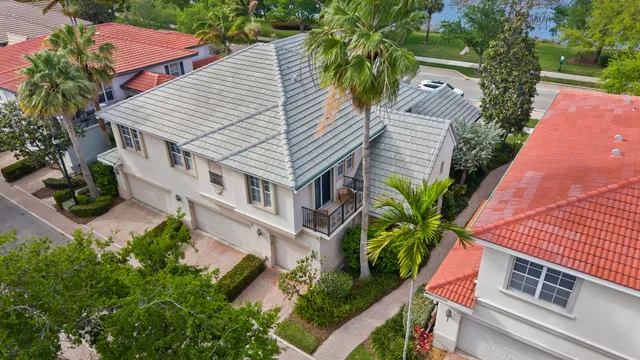 Evergrene Palm Beach Gardens Residence photo 26