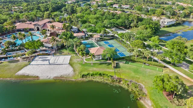 Evergrene Palm Beach Gardens Residence photo 36