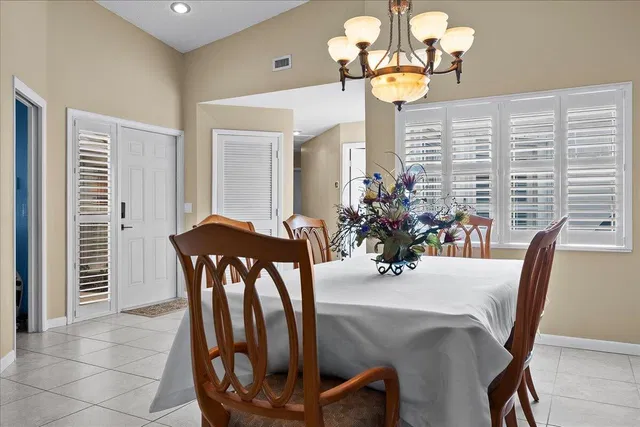 Monarch Country Club Residence photo 11