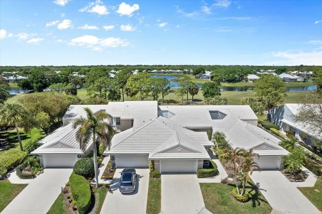 Monarch Country Club Residence photo 29